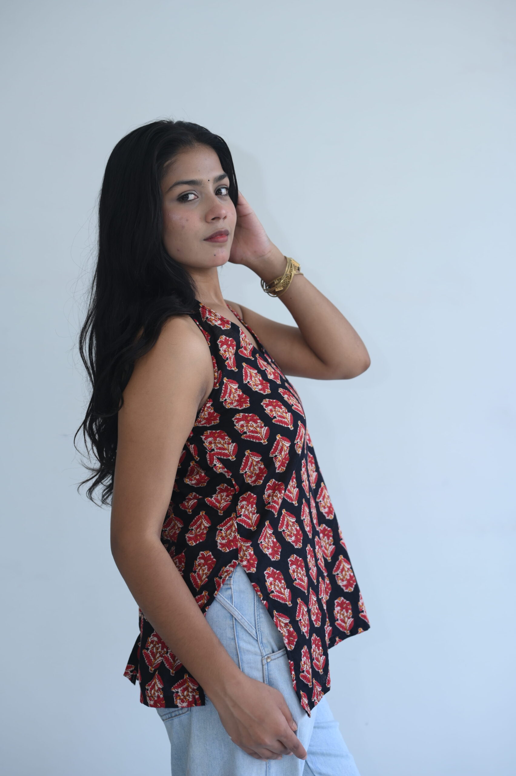 Athyea Black Floral Printed Halter Neck Top - Image 2